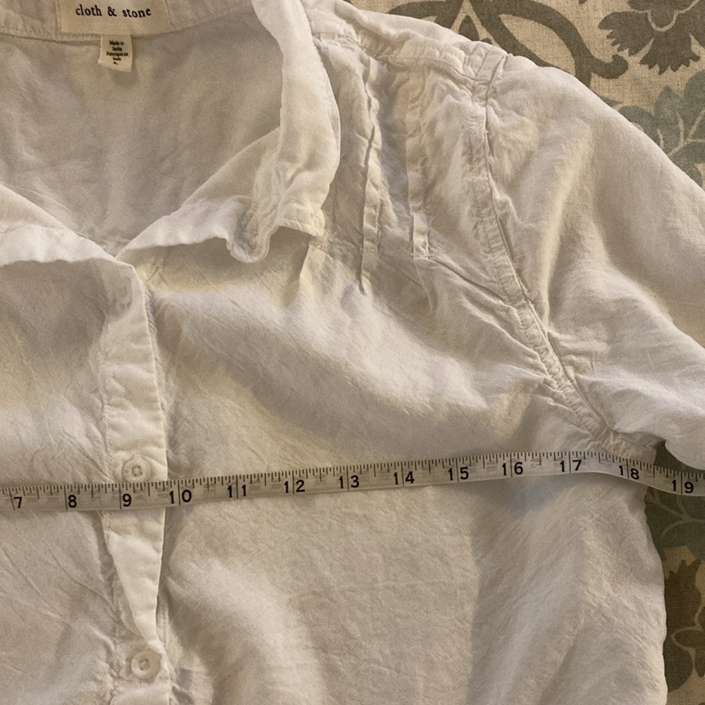 Cloth & Stone Classic White Button Down, Large - Picture 4 of 6